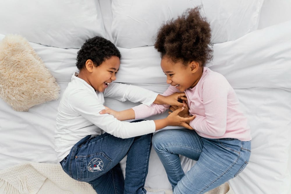6 Gentle Approaches for Managing Sibling Rivalry at Home